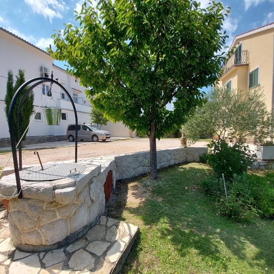 Apartments Batistic Supetarska Draga Exteriér fotografie